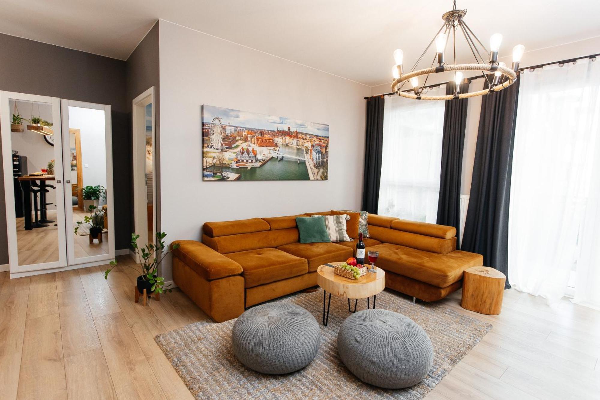 Maya's Flats & 29 - Bastion Walowa, *